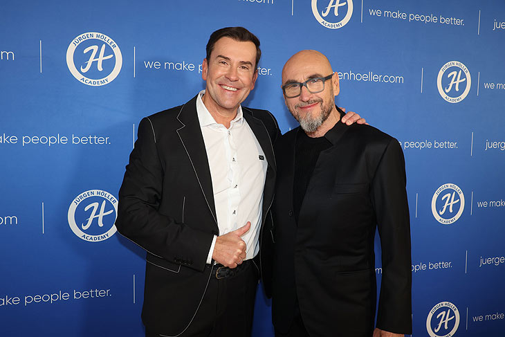 Jürgen Höller und Jochen Schweizer bei den Jürgen Höller Power-Days in der Olympiahalle in München am 10.12.2023 ©Fotos: Martin Schmitz